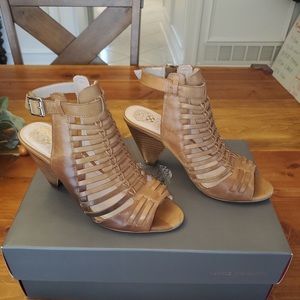 Vince Camuto Effel sandal sz 6.5